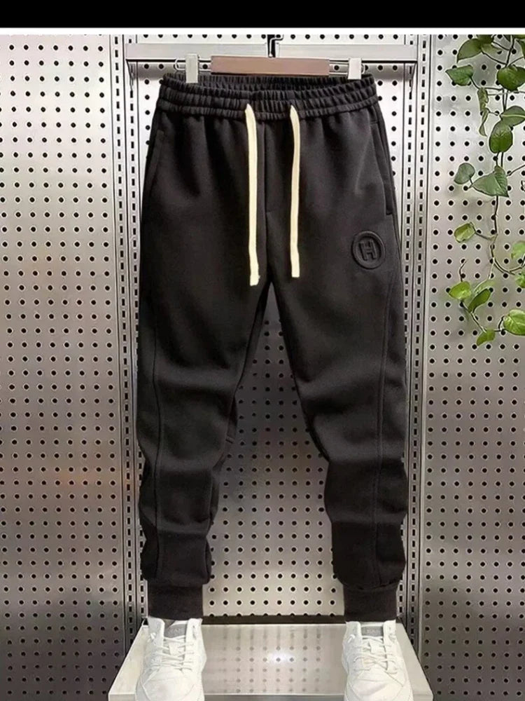 悠護 | ミニマルロゴジョガー