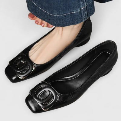 コレット | エレガントバックルヒール